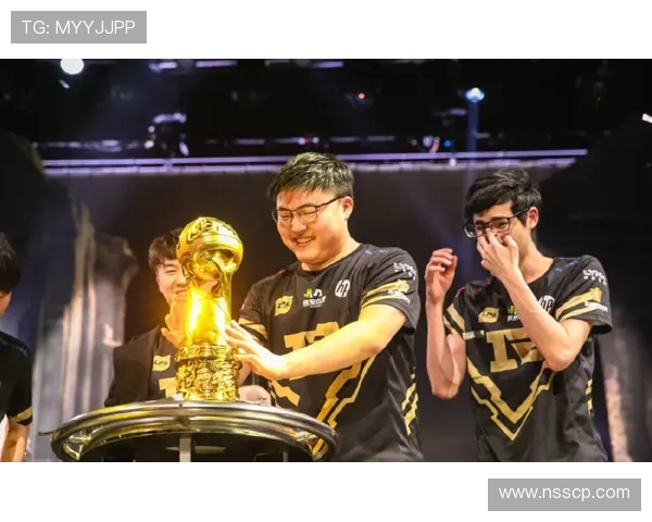 RNG在高校联赛中的奋进之路与突破成就全景回顾