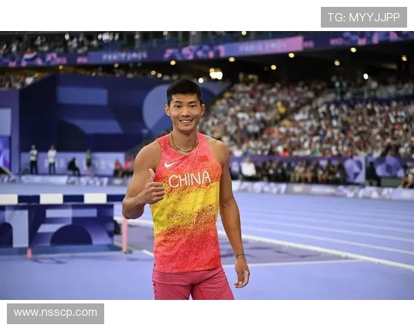 女篮澳大利亚强势出击朝鲜队全力以赴争夺胜利荣耀