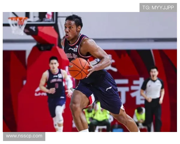 祝铭震的成长之路与未来展望：从青涩少年到篮球新星的蜕变与挑战