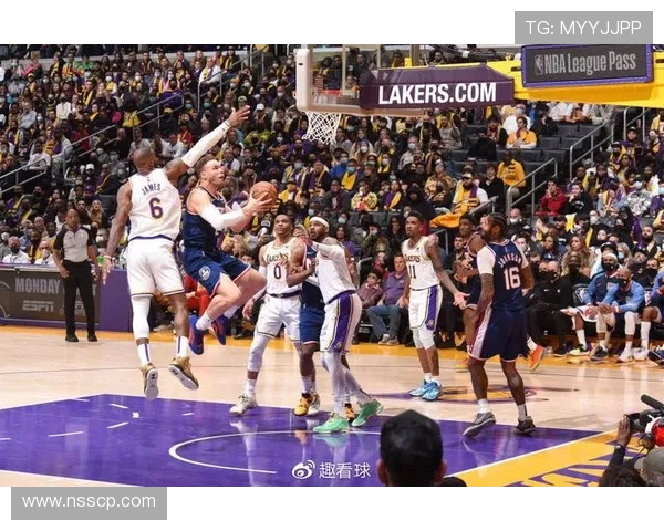 篮网与湖人精彩对决全程回放重温经典瞬间与精彩时刻 篮网与湖人精彩对决全程回放重温经典瞬间与精彩时刻