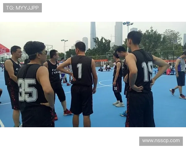 重庆篮球队的默契配合与战术分析探讨