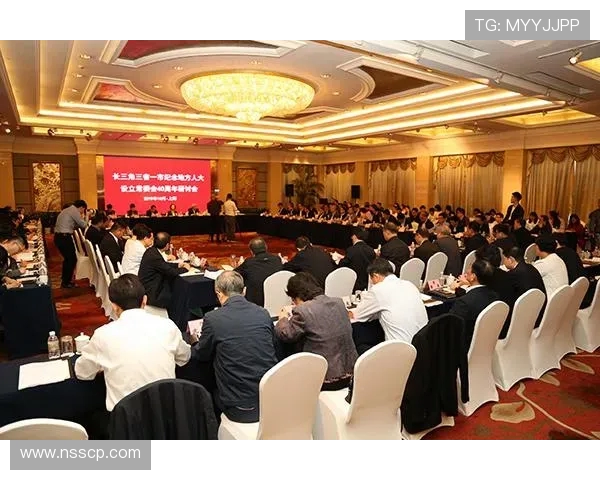 深圳足球队边路渗透战术创新探讨与发展前景分析 深圳足球队边路渗透战术创新探讨与发展前景分析